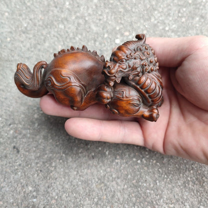Chinese Unicorn Fabulous Kylin Dragon Statue Figurines Boxwood Carving Gift Art