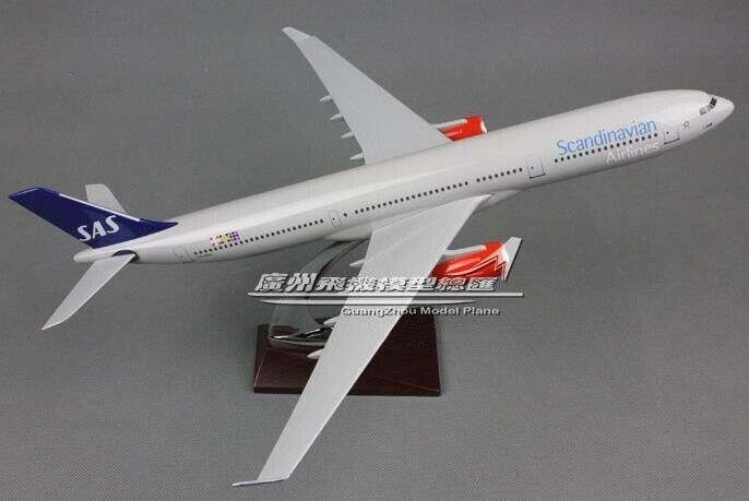40CM SAS Scandinavian AIRBUS A330 Passenger Airplane Resin Aircrarft Plane Model