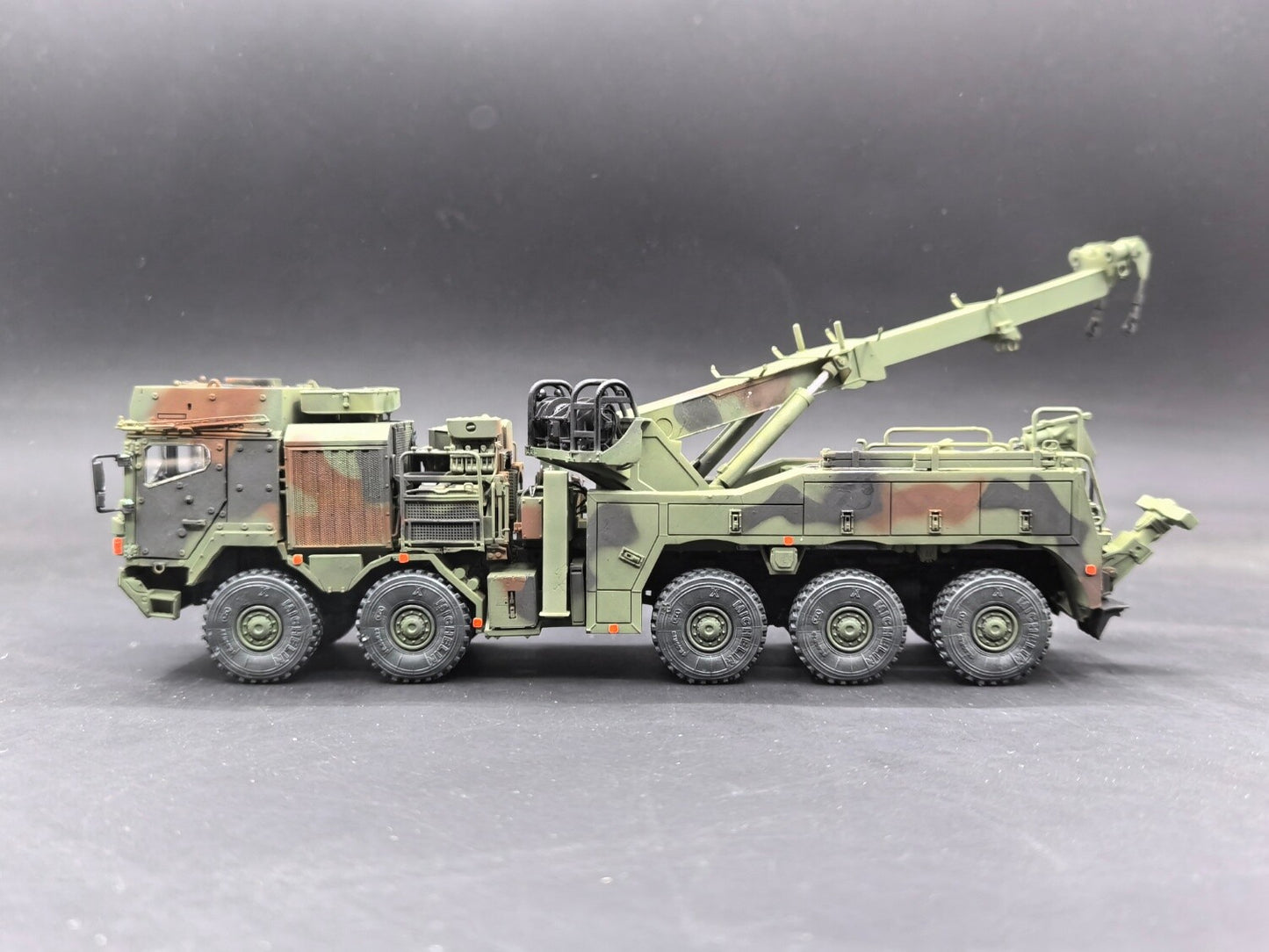 1/72 Germany Rheinmetall MAN HX45M Rescue Crane 10X10 Finished Model
