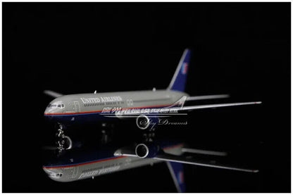 1:400 Phoenix UNITED BOEING 767-300ER Passenger Airplane Diecast Aircraft Model