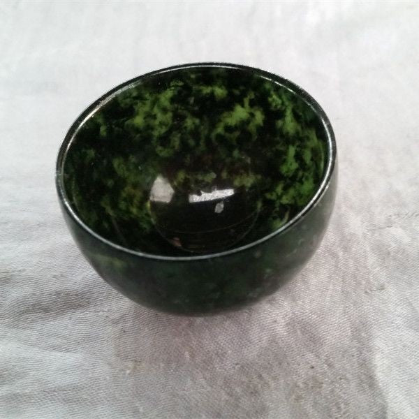Natural Black Green Jade Serpentine Stone Tea Bowl 45x32mm Kung Fu Tea Cup