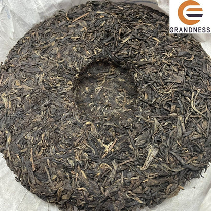 2014 Yunnan Dayi Pu'er Tea Classic Red Ribbon TAETEA 7432 Puer Raw Tea 357g Cake