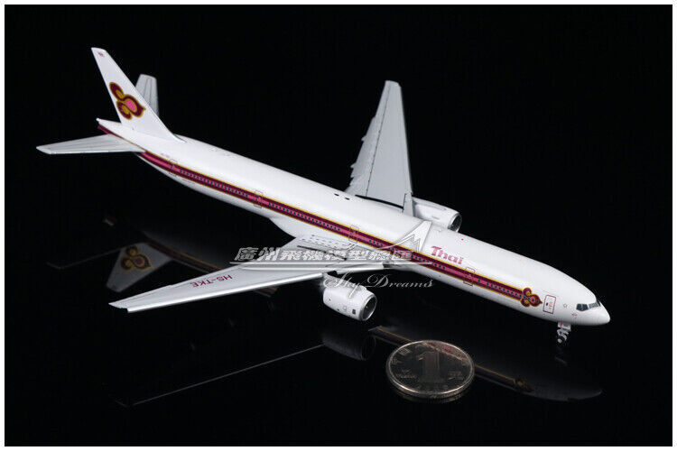 1:400 JC Wings Thai BOEING 777-300 Passenger Airplane Flap Down Diecast Model