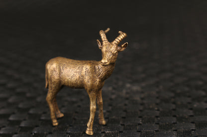 4.3cm Chinese Collectable Copper Deer Statue Figure Tea Pet Table Home Decor