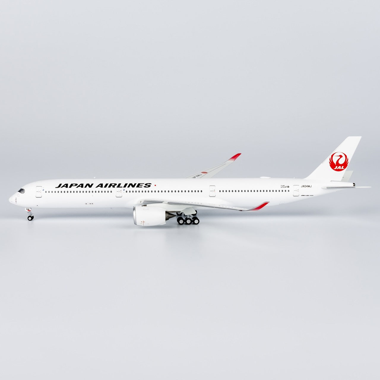 1:400 NGmodels Japan Airlines Airbus A350-1000 Airplane Diecast Plane Model