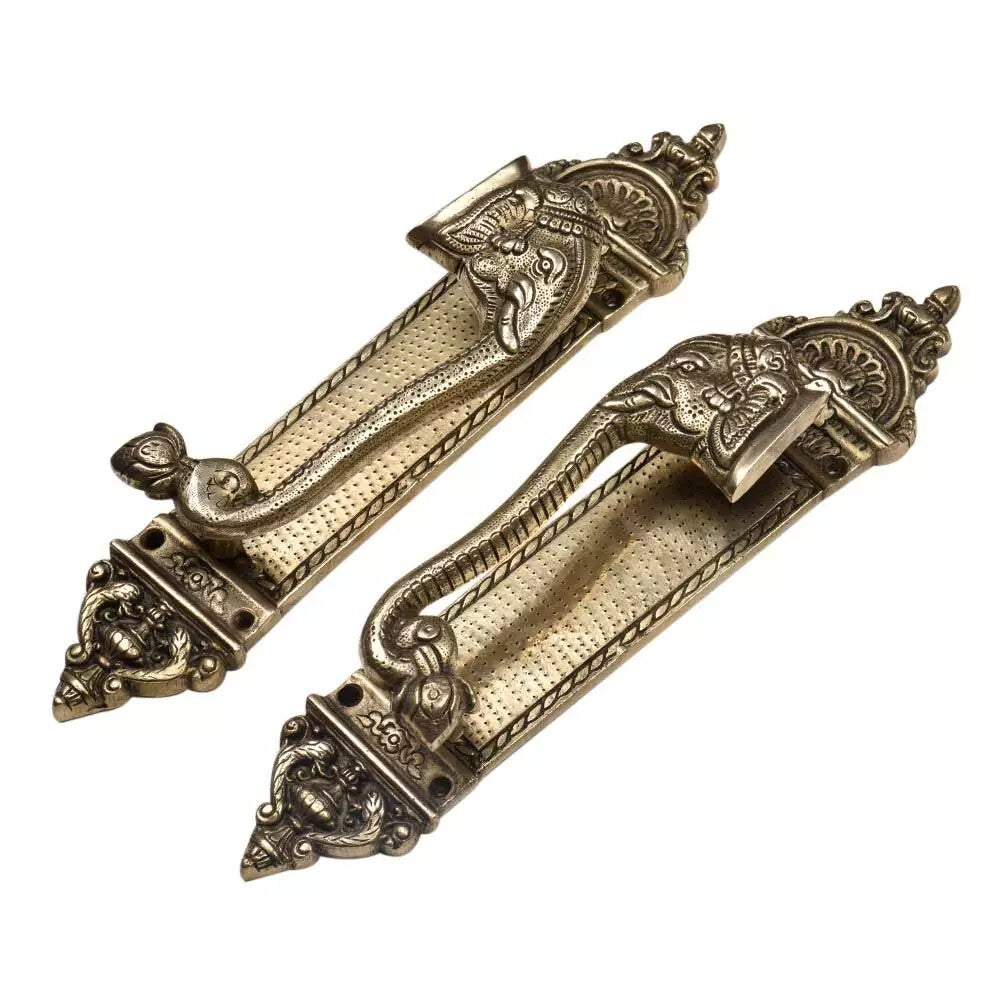 Set of 2 Antique Look Brass Elephant Head And Engraved Design Door Handles