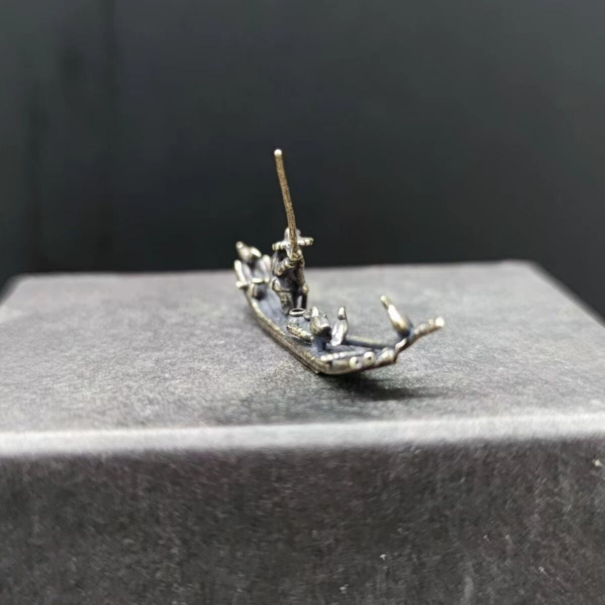 Copper Bonsai Suiseki Micro Landscape Decoration：fish Boat
