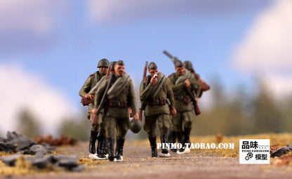 1/72 World War II Soviet Soldiers 6 Soldier Model