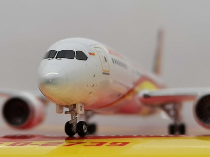 1:400 Phoenix Hainan Airlines BOEING 787-8 Airplane Diecast Aircraft Plane Model