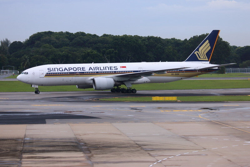 1:400 Phoenix SINGAPORE AIRLINES B777-200ER Airplane Diecast Aircraft Model