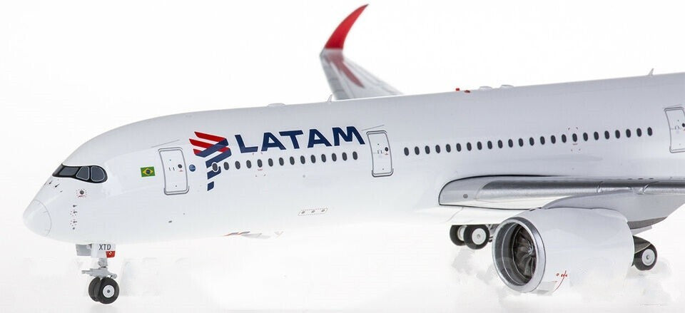1:200 33CM Phoenix LATAM AIRBUS A350-900 Airplane Diecast Plane Aircraft Model