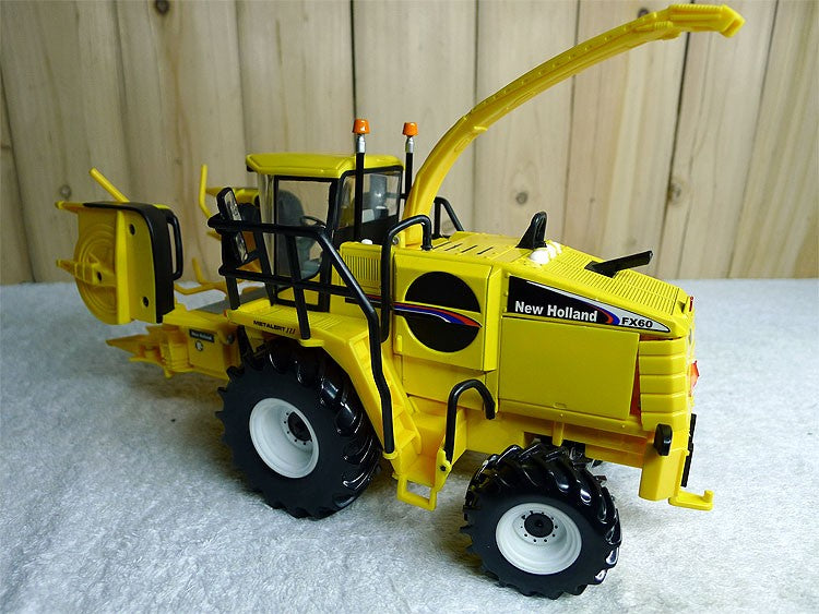 1:32 38CM ERTL New Holland FX60 Forage Harvester Farm Machinary Diecast Model