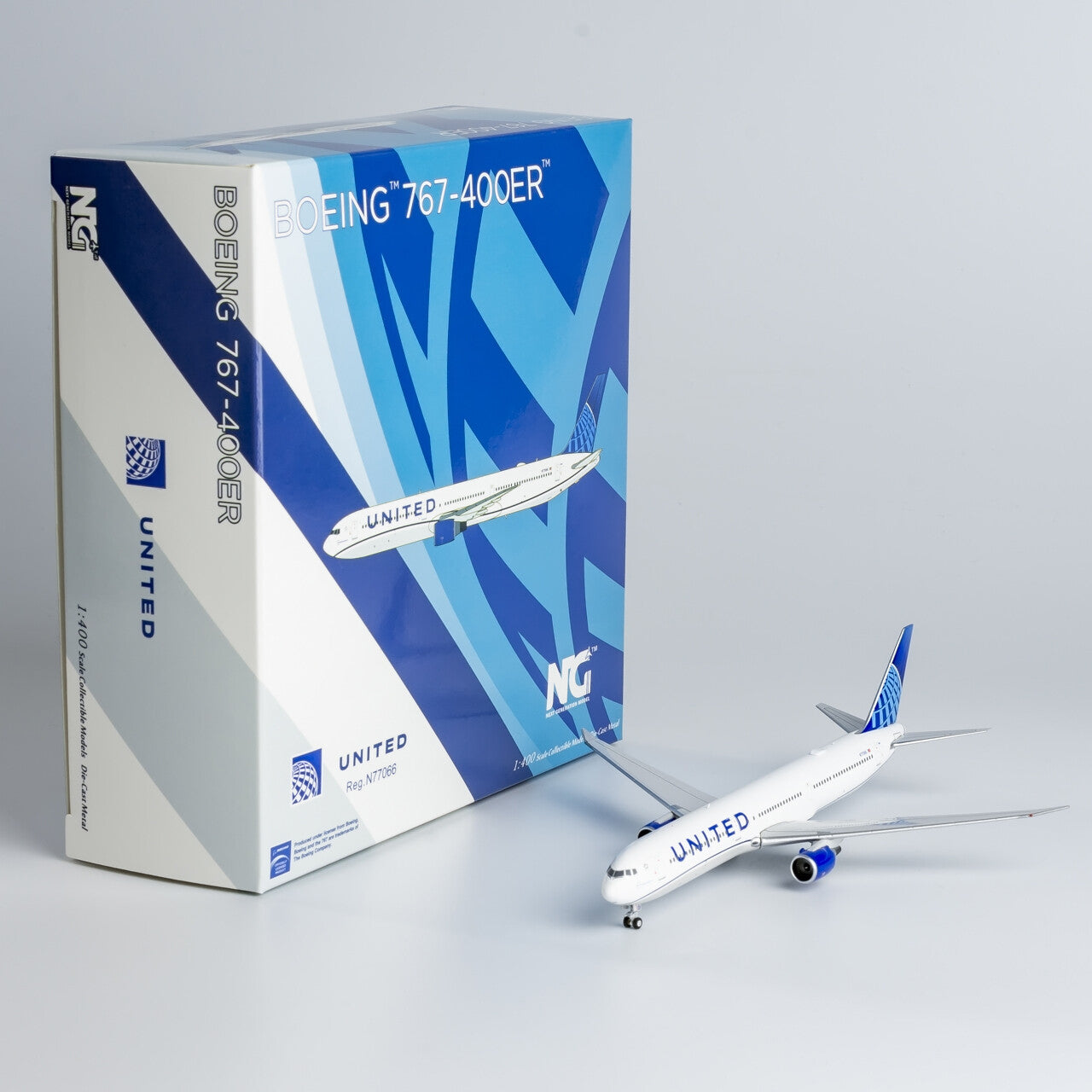 1:400 NG Model UNITED BOEING 767-400ER Passenger Airplane Diecast Aircraft Model