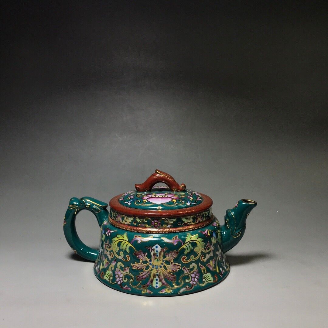 Chinese Yixing Zisha Clay Handmade Exquisite Teapot （：雅韵 底款：陈涛手制）