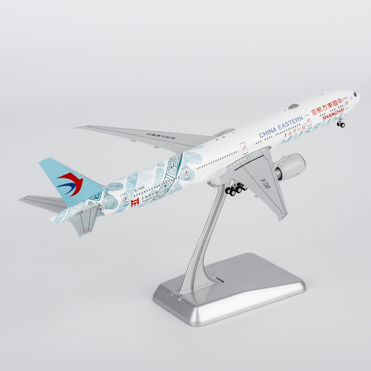 1:400 NGmodels China Eastern B777-300ER Passenger Airplane Diecast Plane Model