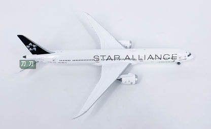 1:400 NG Models EVA AIR B787-10 Passenger Airplane Diecast Aircraft Model