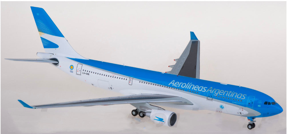 1:200 JC Wings Aerolíneas Argentinas Plane 330-200 LV-GHQ Diecast Aircraft Model