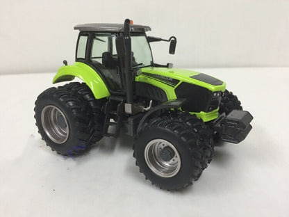 1:50 ZOOMLION PL2304 Four Wheel-drived Tractor Farm Vehicle Diecast Model