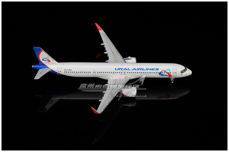 1:400 GeminiJets URAL AIRLINES BOEING A321neo Airplane Diecast Aircraft Model
