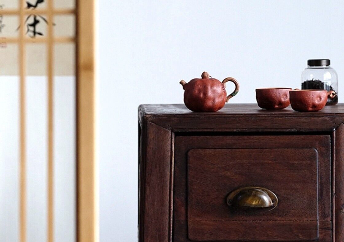 3 Piece Set of Handmade Purple Sand Tea Pots in Yixing, China, Du Ankle Pomegranate Gongfu Cup-