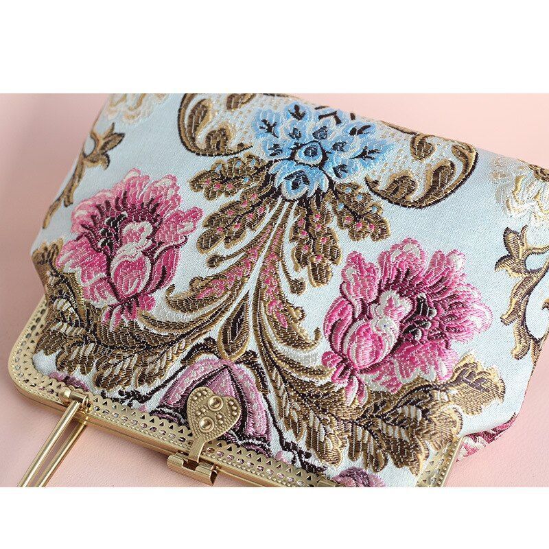 Vintage Flowers Lock Shell Bags Handmade Chain Shoulder Crossbody Purse Handbags