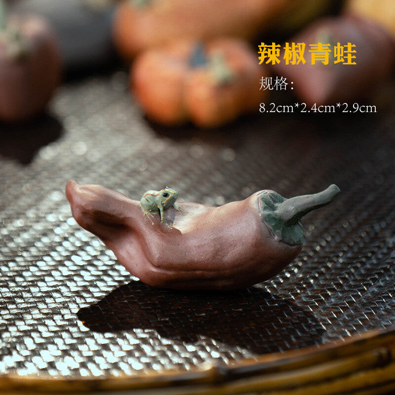 Yixing Zisha Tea Pet Handmade Water Spray Frog Pumpkin Decoration Fruit Tea Pet
