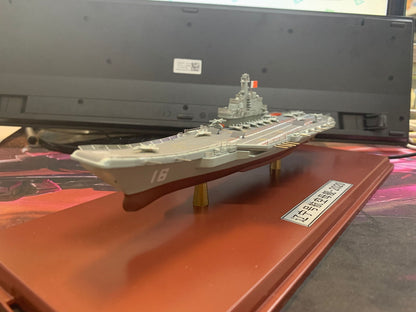 1/1500 China Liaoning aircraft carrier with J15 carrier based aircraft model