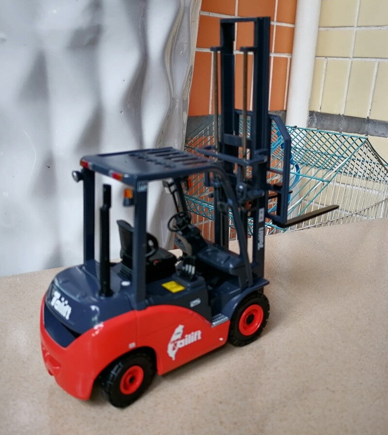 1:20 Tailift 250 Forklift Truck Stacker Crane Contruction Machine Diecast Model