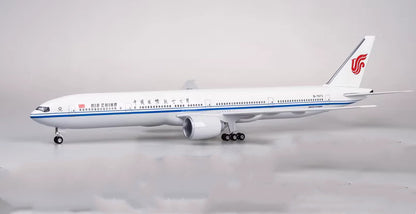 1:157 47CM AIR CHINA BOEING 777-300ER Airplane Landing Gear Resin Aircraft Model