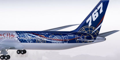 1:200 31CM Hogan BOEING 767-400 Passenger Airplane ABS Plastic Aircraft Model