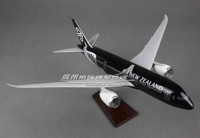 43CM AIR NEW ZEALAND BOEING 787 ZK-NZE Passenger Airplane Resin Aircrarft Model