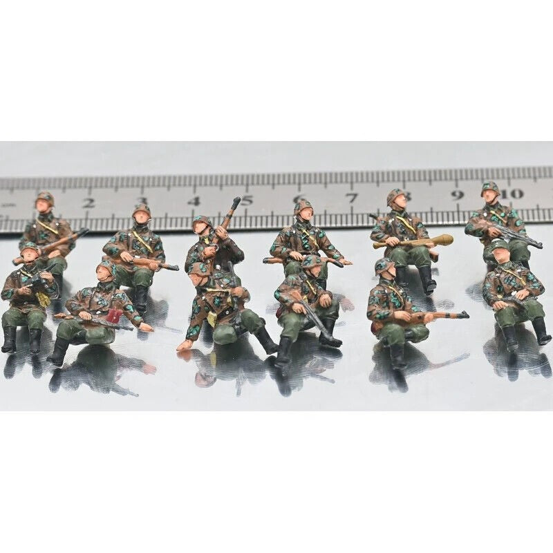 1/72 Sanrong WWII German Army 12Pcs Soldiers Camouflage Painted Model No Tank