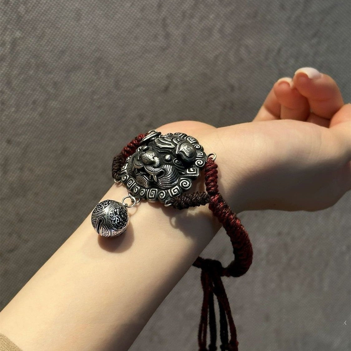 Retro Ethnic Bracelet Swallow Gold Beast Lion Braided Adjustable Rope Jewelry