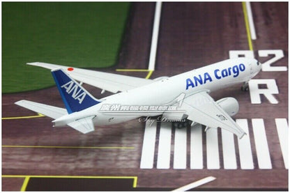 1:400 JC WINGS ANA Cargo BOEING 777-200F Airfreighter Diecast Flap Down Model