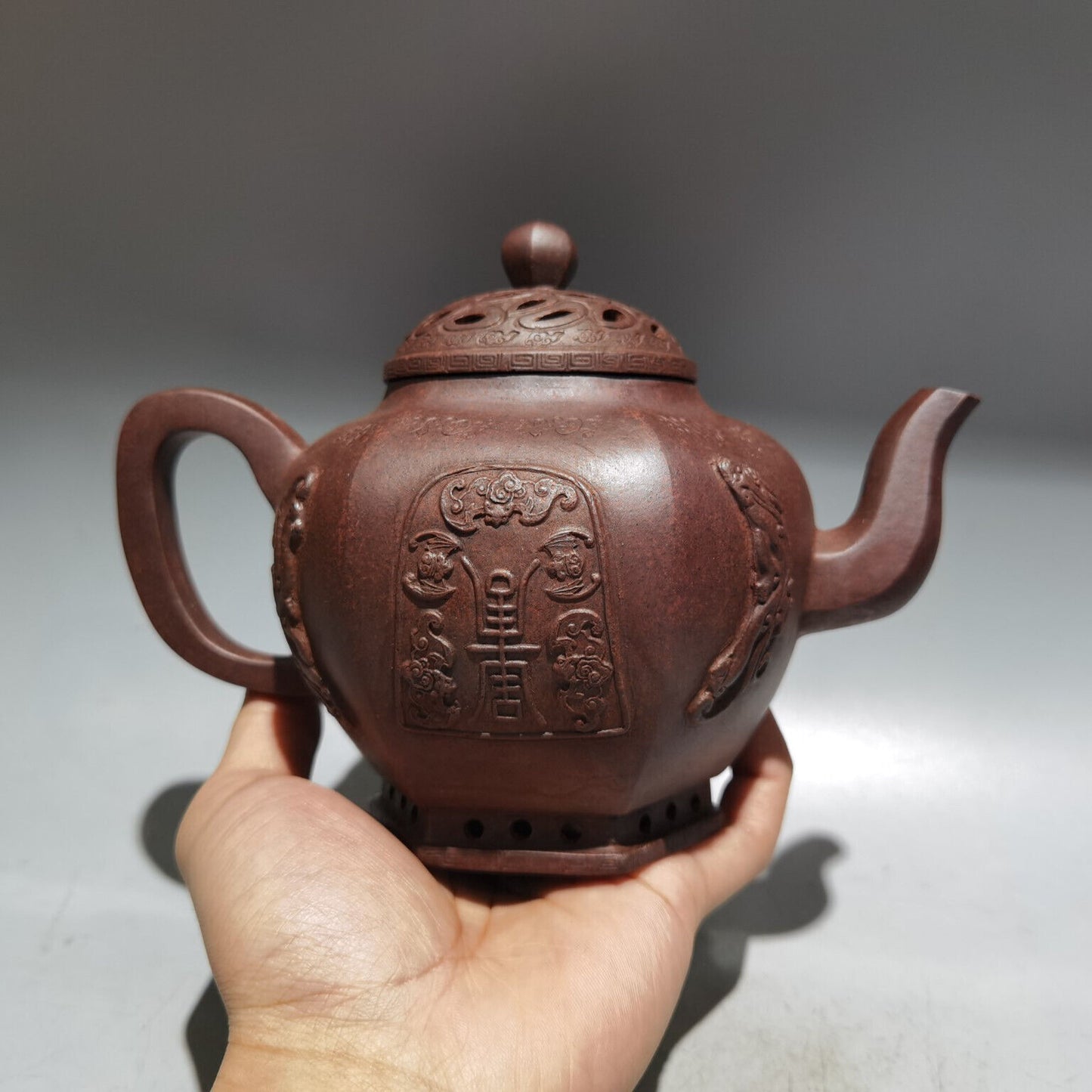 Chinese Yixing Zisha Clay Handmade Exquisite Teapot （五福临门 低款：曼晞陶艺)