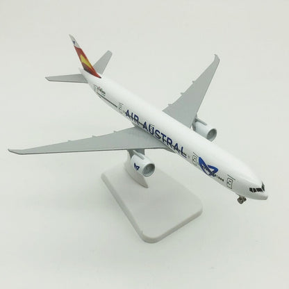 1/200 20cm Diecast Alloy Reunion Airlines AUSTRAL AIR Boeing777 Model Airplanes