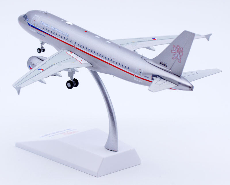 1:200 JC Wings CZECH AIR FORCE AIRBUS A319CJ Passenger Airplane Diecast Model