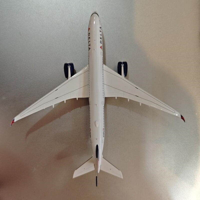1:400 GeminiJets Delta Airlines Plane Airbus A350-900 Diecast Aircraft Model