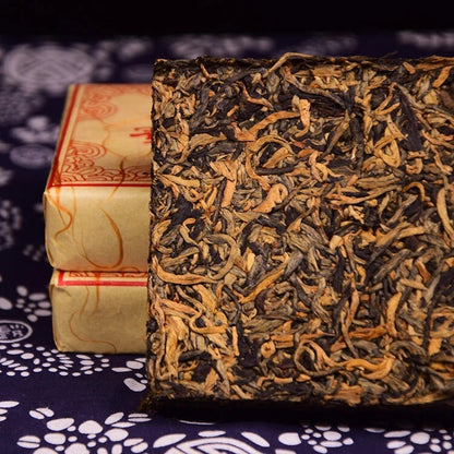 500g Fengqing Dian Hong Golden Buds Dianhong Dian Hong Yunnan Black Tea Brick