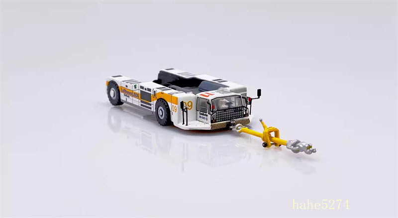 1/200 JC Wings Lufthansa/Unpainted Trailer Tractor Alloy Diecast Model