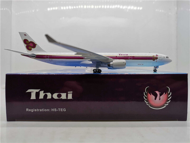Phoenix Thai Airways Airbus A330-300 HS-TEG 1:400 DIECAST plane Pre-builded