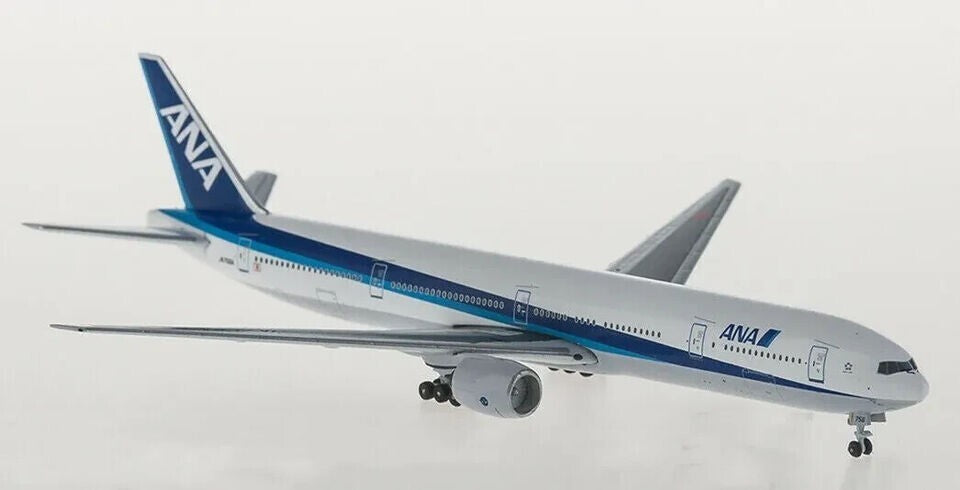 1:500 Aeroclassics ANA BOEING 777-300 Passenger Airplane Diecast Aircraft Model