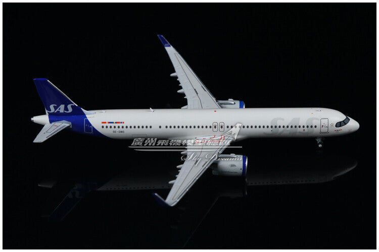 1:400 GeminiJets SAS BOEING A321neo Airplane Diecast Plane Aircraft Model