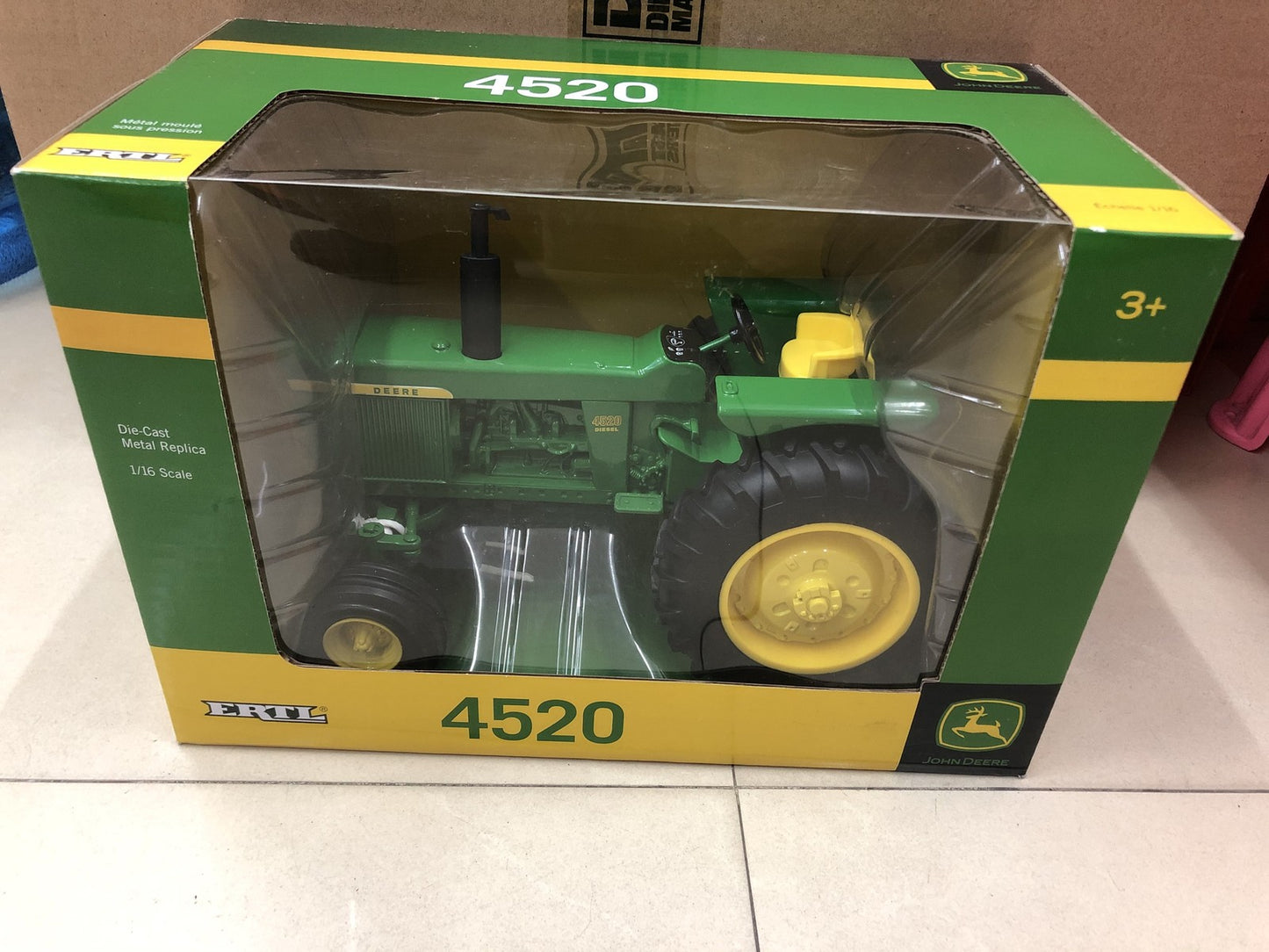 1:16 ERTL JOHN DEERE 4520 Tractor Farm Agricultural Machinary Diecast Model