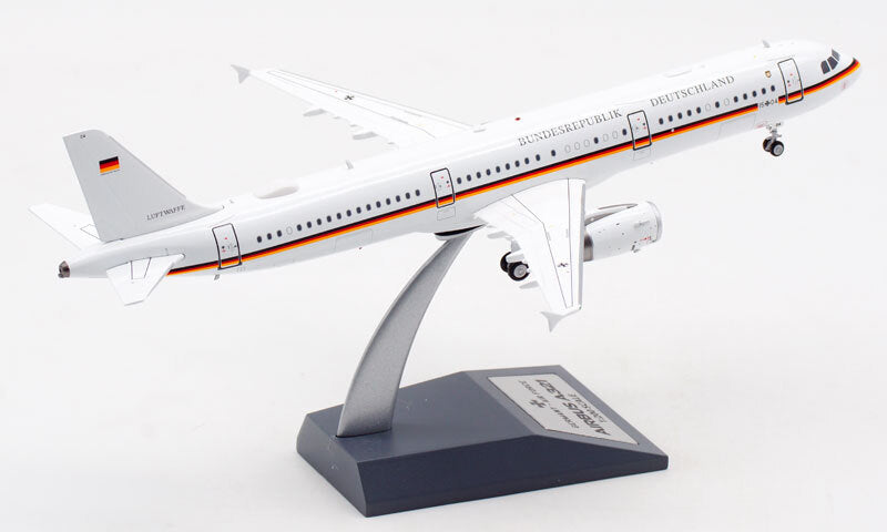 INFLIGHT BUNDESREPUBLIK DEUTSCHLAND German for AIRBUS A321 15+04 1/200 model