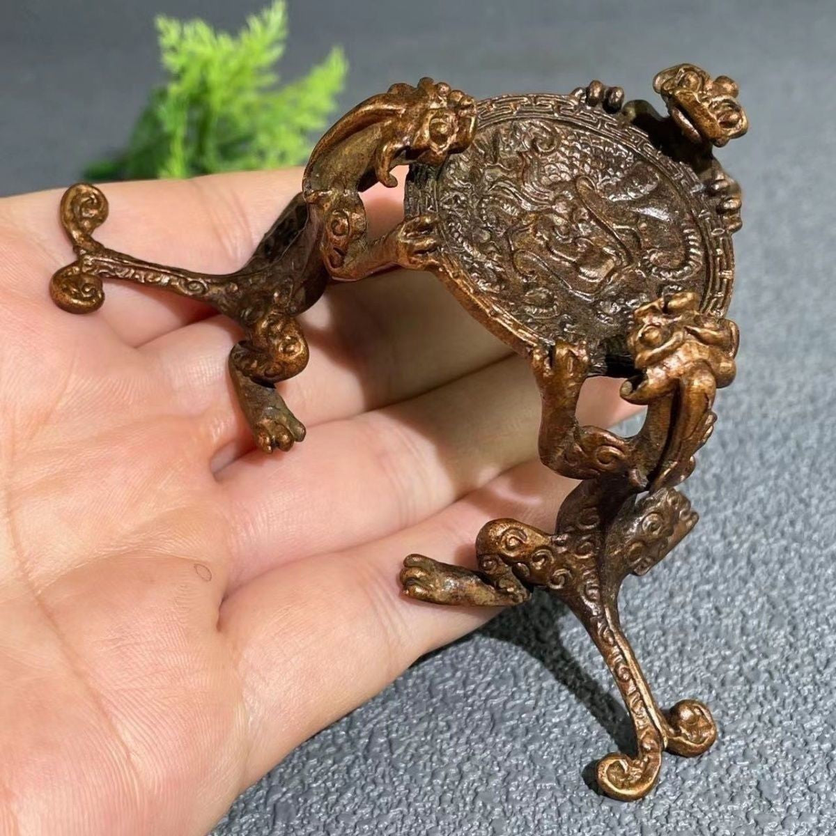 Chinese Vintage Pixiu Dragon Bronze Teapot Lid Rest Candlestick Ornament