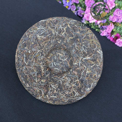 357g 2024 Iceland Raw Tea Pu Erh Tea Cake