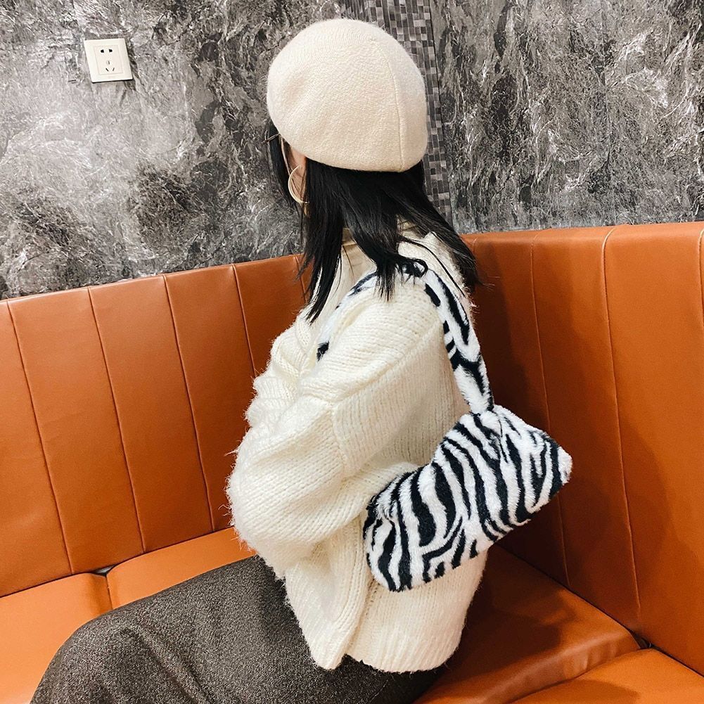 Fluffy Shoulder Bag Vintage Underarm Pouch Square Travelling Purse 22*14*7CM 1PC