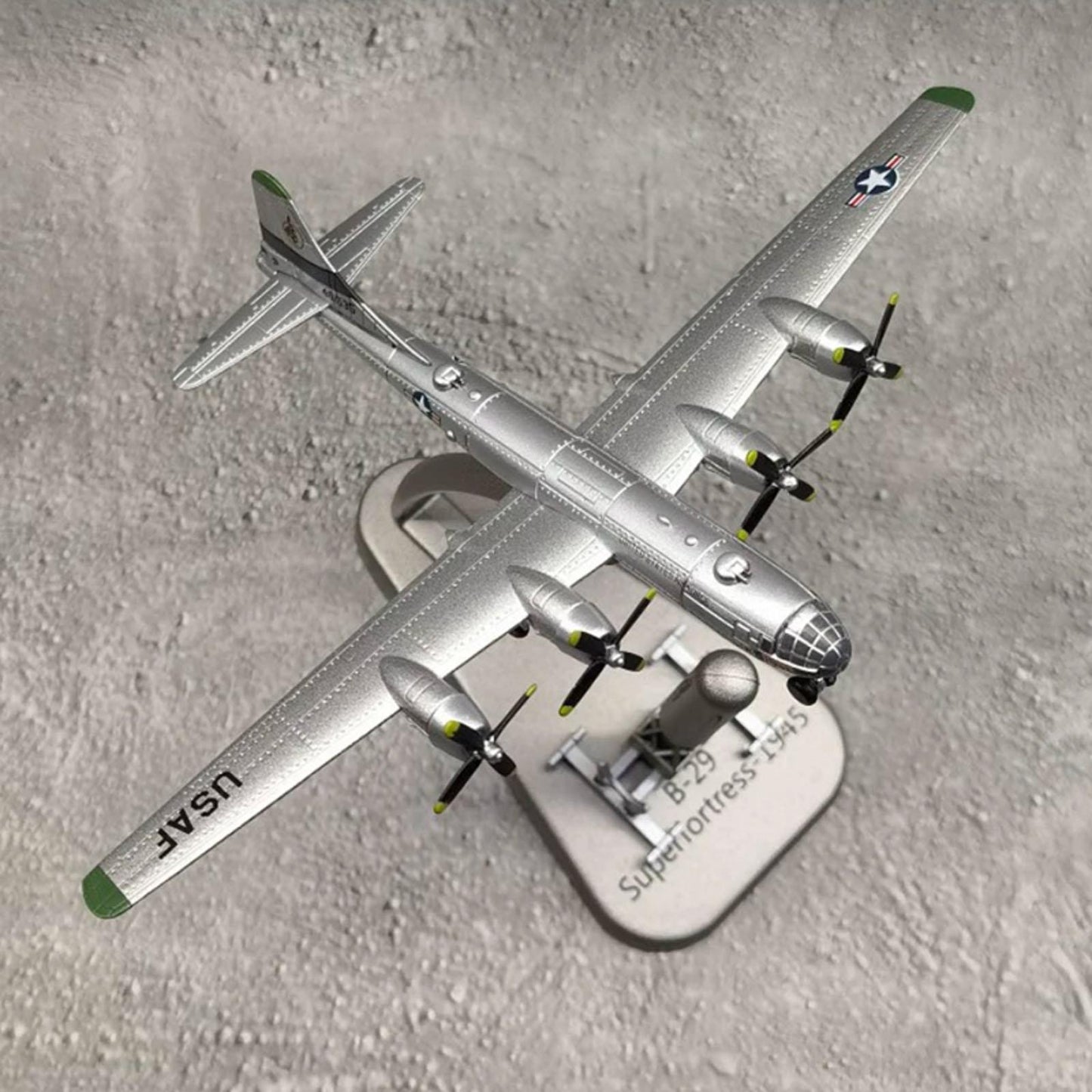 1:300 Alloy aircraft Model US B29 B-29 Superfortress Air Fortress Bomber Craft