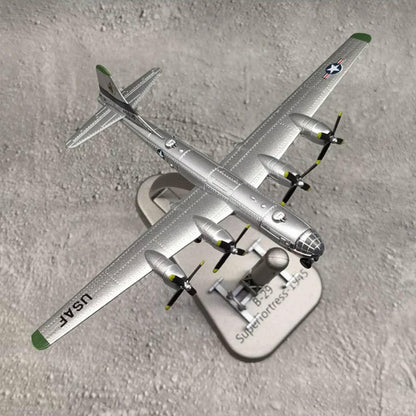 1:300 Alloy aircraft Model US B29 B-29 Superfortress Air Fortress Bomber Craft